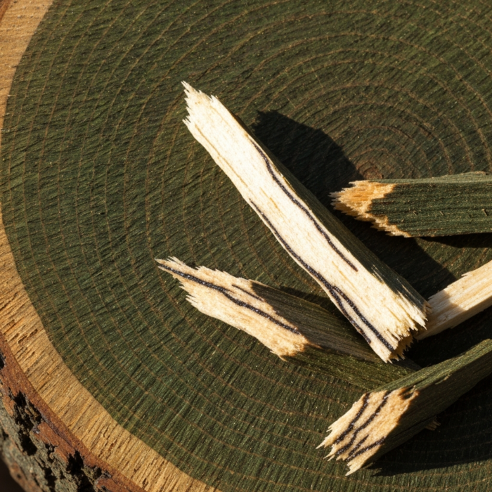 guaiacwood-oil-2.png guaiacwood-oil-2.png